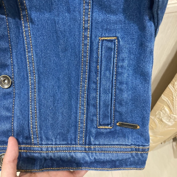 (With tags) Denim jacket for women - Picture 6 of 8